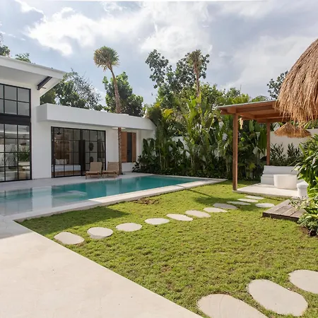 The Young Villas - Uluwatu Exterior photo
