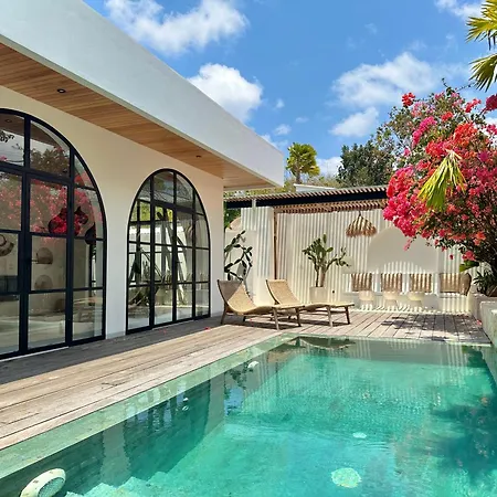 The Young Villas - Uluwatu Exterior photo