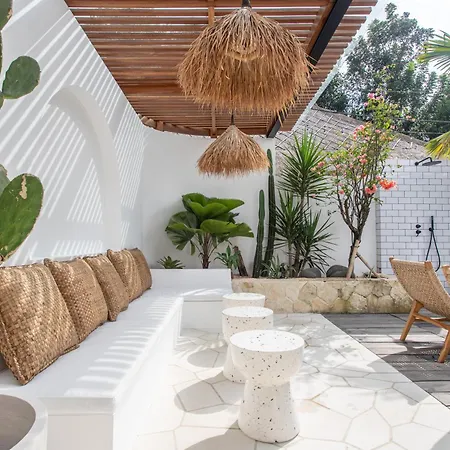 The Young Villas - Uluwatu Exterior photo