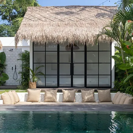 The Young Villas - Uluwatu Exterior photo