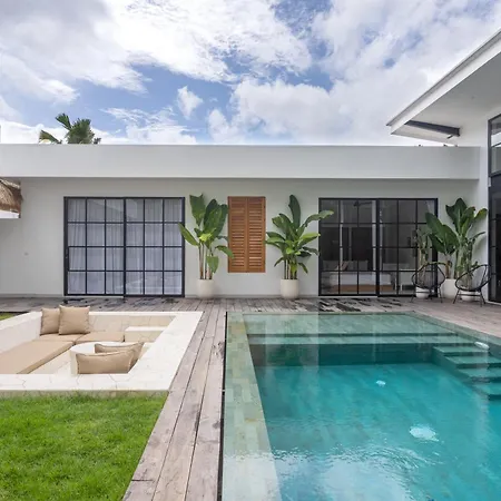 The Young Villas - Uluwatu Exterior photo